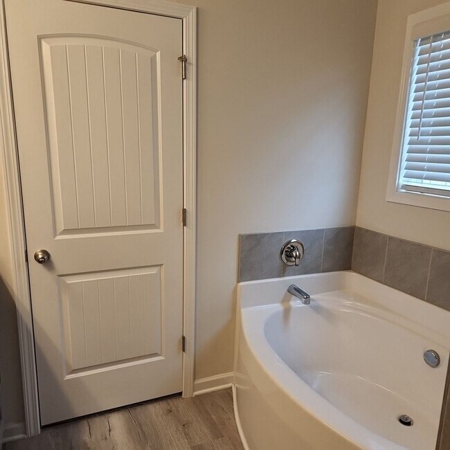 Building Photo - Four Bedroom Home, Long Term Rental - Conway, SC