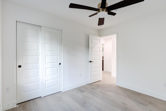 Building Photo - 4235 N 35th Way