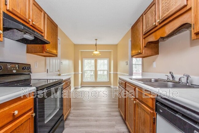 Building Photo - 3813 Constance Rd