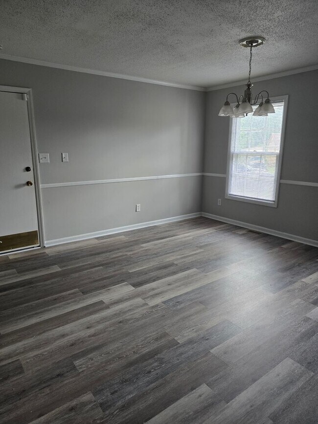 Building Photo - 7028 Lure Ct