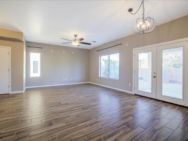 Building Photo - Modern 2-Story Home with Spacious Layout &...