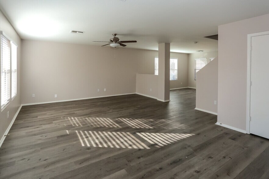 Building Photo - 3123 W Alta Vista Rd