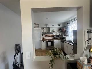 Building Photo - 68 Wood St