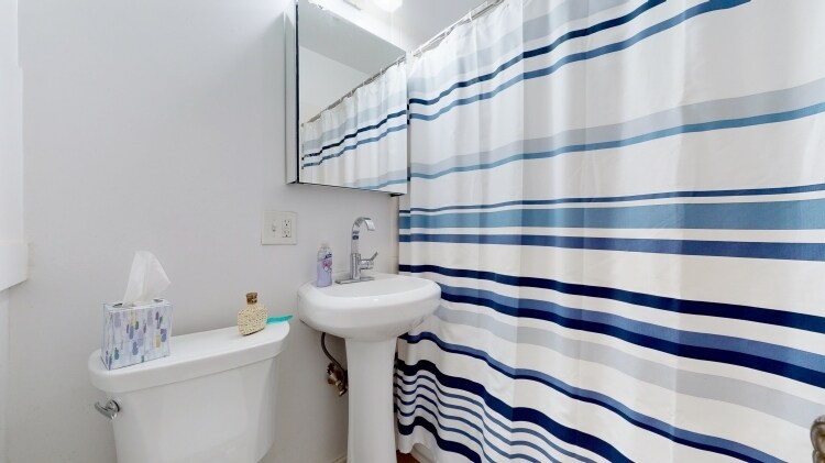 Building Photo - 193 Rindge Ave