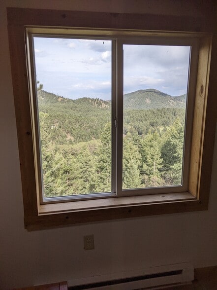 Building Photo - 22517 Shawnee Rd