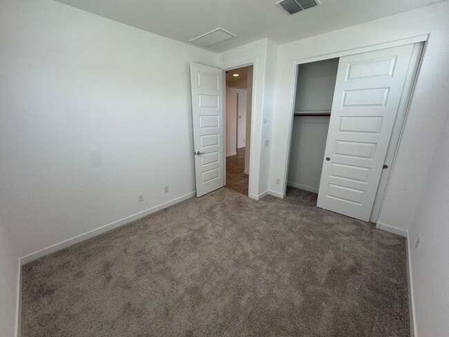 Building Photo - 24515 N 165th Ave