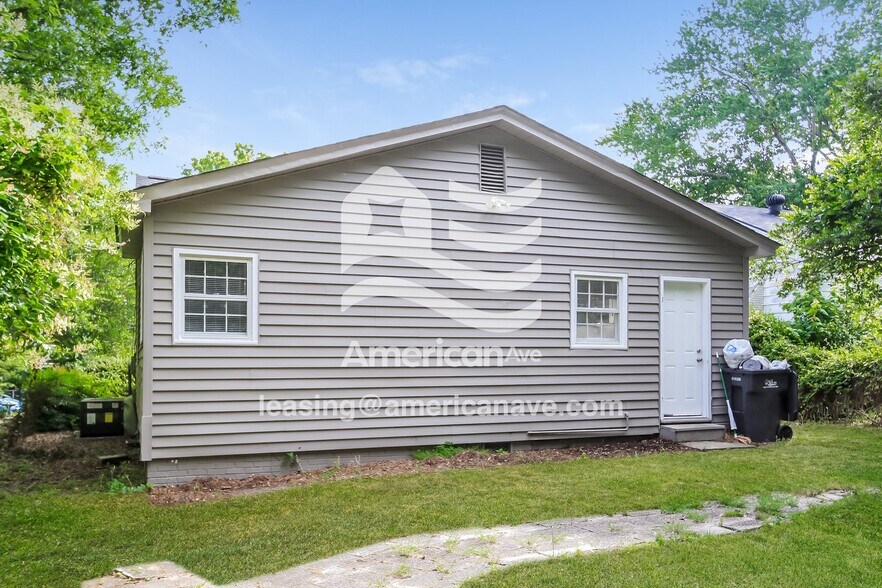 Building Photo - 2065 Telfair St