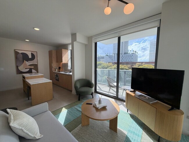 Building Photo - 11 NE 6th St