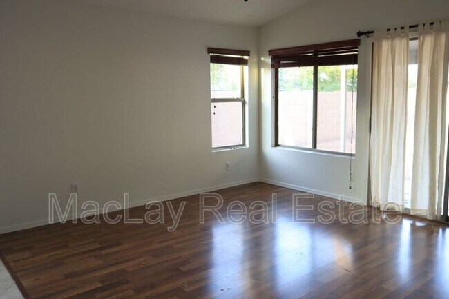 Building Photo - 35161 N Bandolier Dr