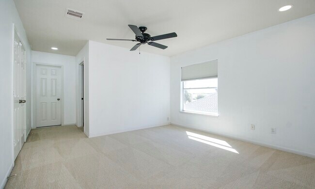 Building Photo - 17935 Gable Oak Ln