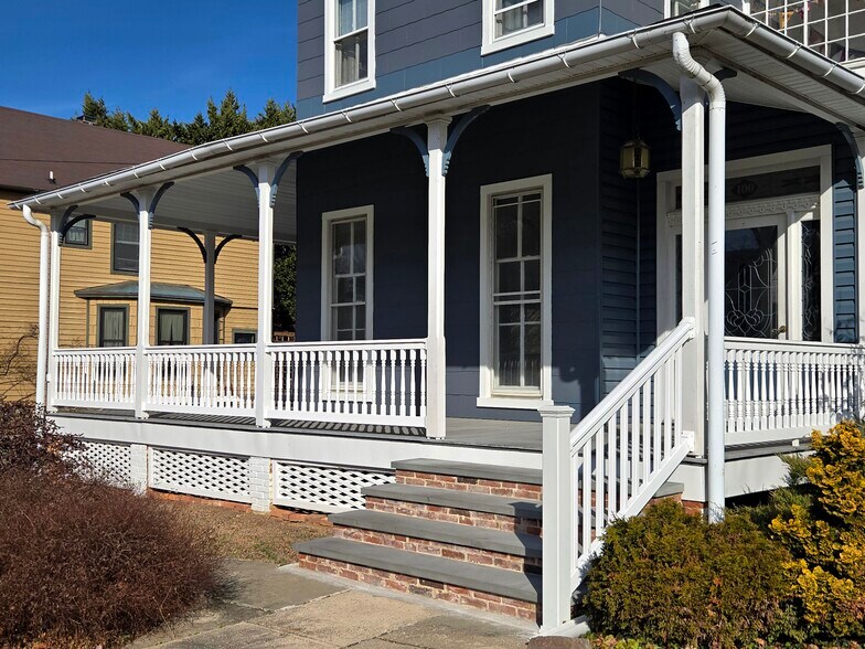 Building Photo - 100 Melvin Ave