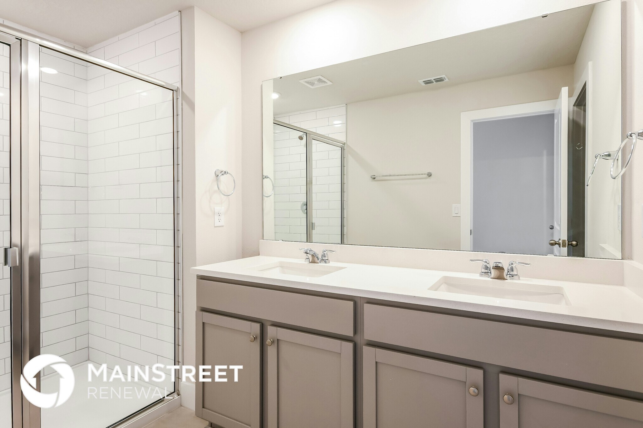 Building Photo - 313 Pine St