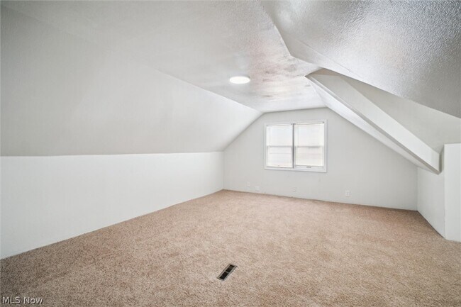 Building Photo - 5359 West Blvd