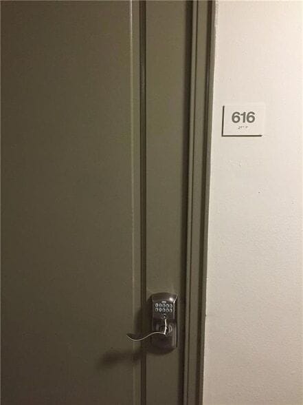 Building Photo - 1205 St Charles Ave