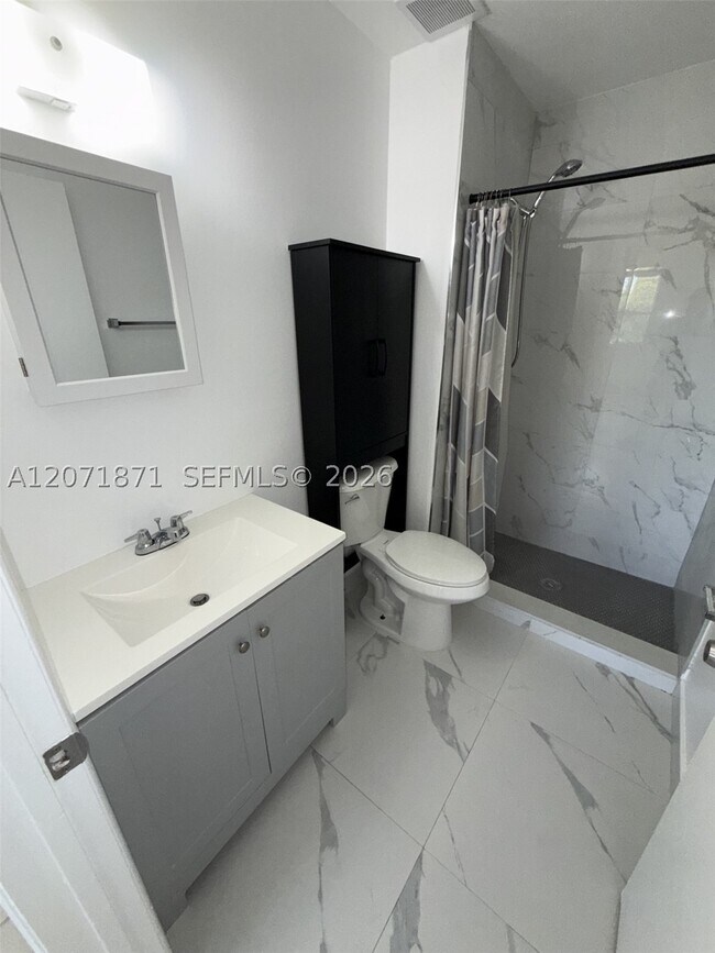 Building Photo - 15324 SW 72nd St