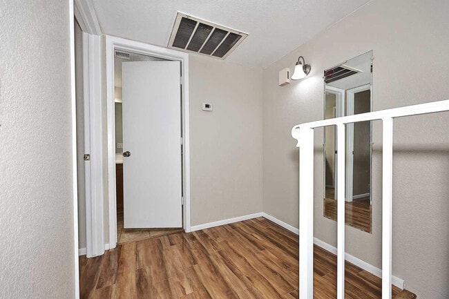 Building Photo - 8625 E Belleview Pl