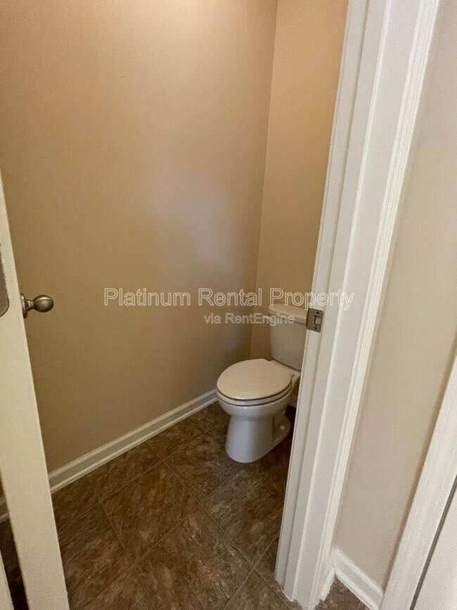 Building Photo - 5755 Rialto Way