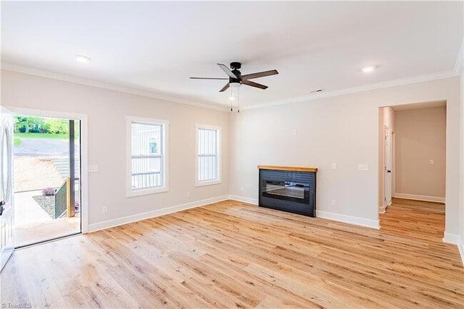 Building Photo - 6 Teaberry Ct