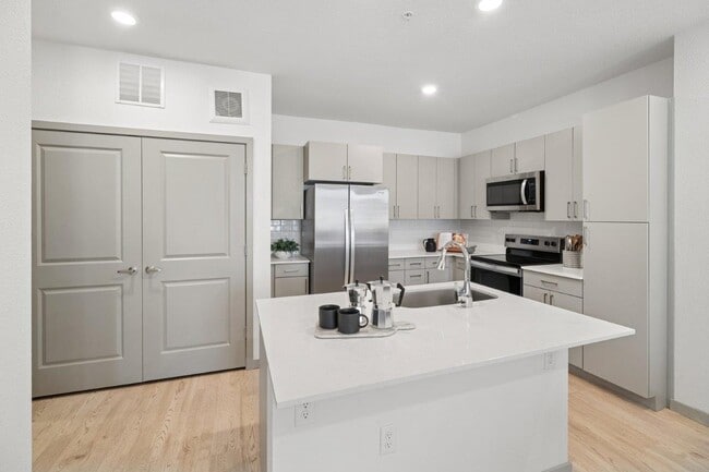 Building Photo - Ascend at Gateway