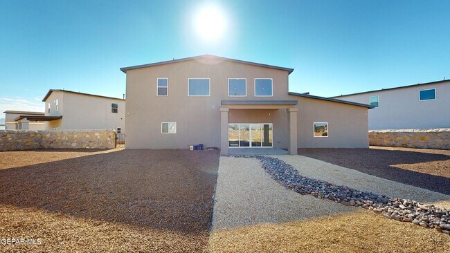 Building Photo - 500 La Entrada Cir