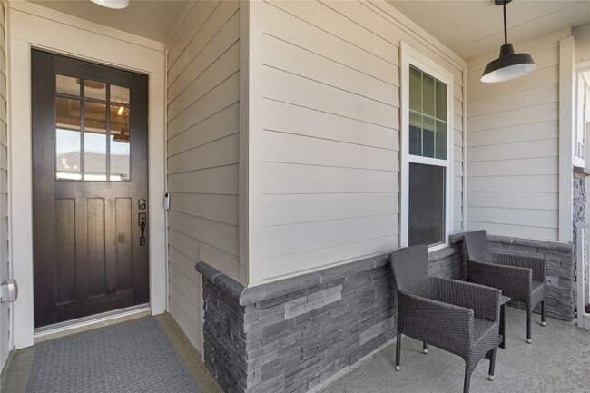 Building Photo - 10122 Water Harbor Dr