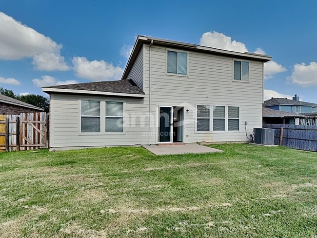 Building Photo - 9213 Whistlewood Dr