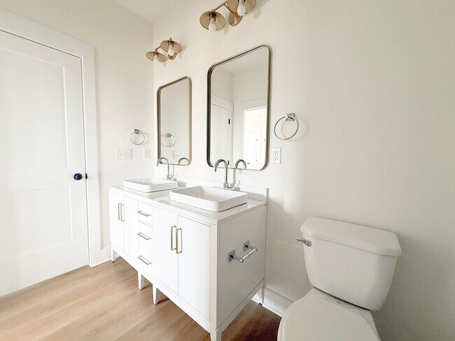 Building Photo - Modern 3-Bedroom Home with Flex Room, Pool, and Pickleball Court at Highbury