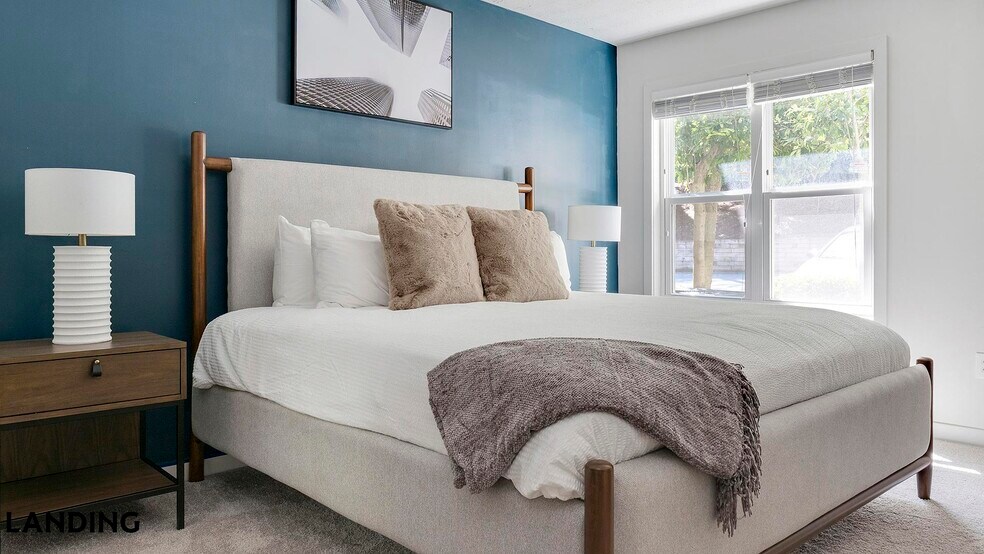 Building Photo - 2745 Holcomb Bridge Rd