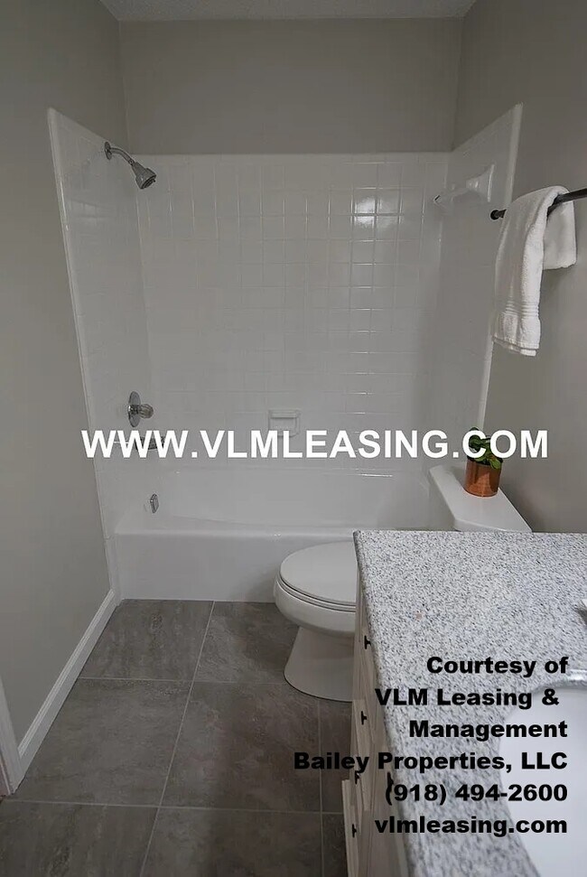 Building Photo - 3317 S 143rd E Ave
