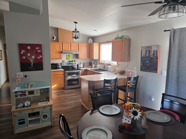 Building Photo - 4122 E 21st Ave