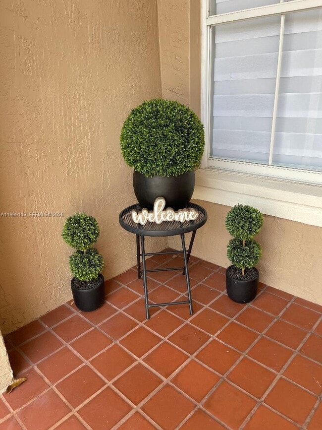 Building Photo - 7690 S Southwood Cir