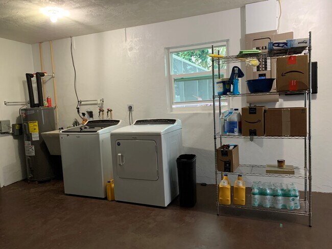 Building Photo - 7243 Antigua Pl