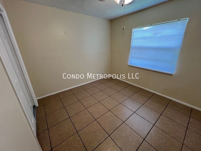 Building Photo - 2584 Troubador St