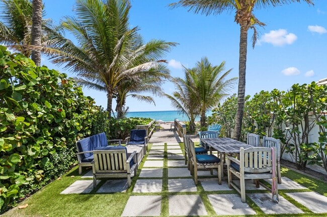 Building Photo - 246 Merrain Rd