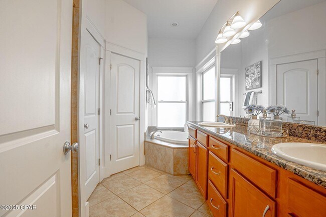 Building Photo - 61 Madie Ln