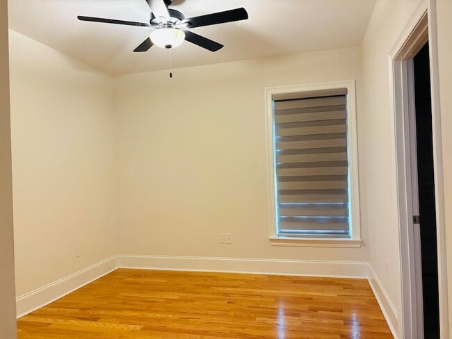 Building Photo - 2506 Blue Ridge Dr