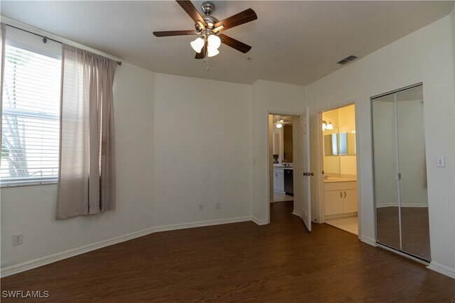 Building Photo - 12040 Summergate Cir