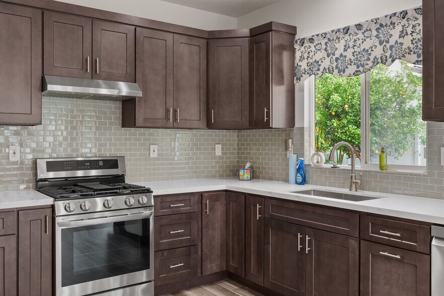 Building Photo - 13422 Apricot Tree Ln