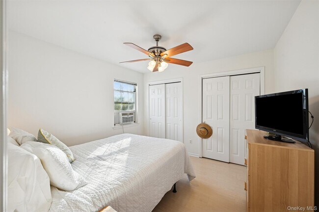 Building Photo - 7 Huckleberry Ln