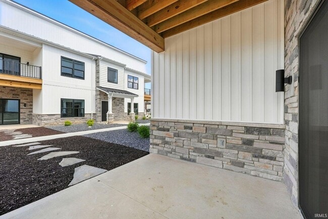 Building Photo - 1030 S Wayne St