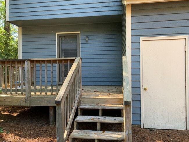 Building Photo - 6720