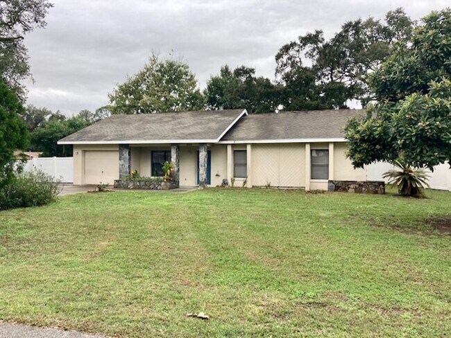 Building Photo - 6170 W Pinedale Cir