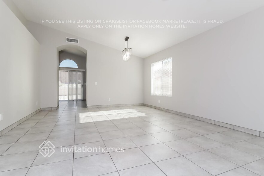 Building Photo - 11312 W Puget Ave