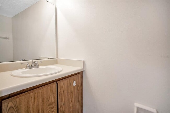 Building Photo - 2721 Gray Fox Ln