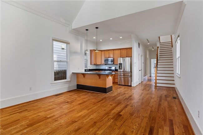 Building Photo - 224 Lampkin St NE