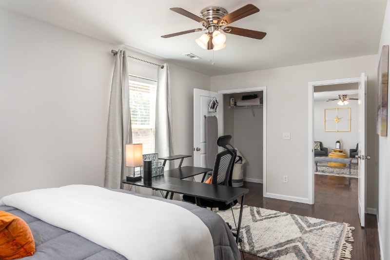 Building Photo - 2318 Centenary Way Ct