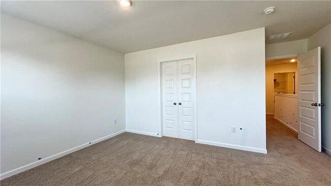 Building Photo - 709 Alburgh Aly
