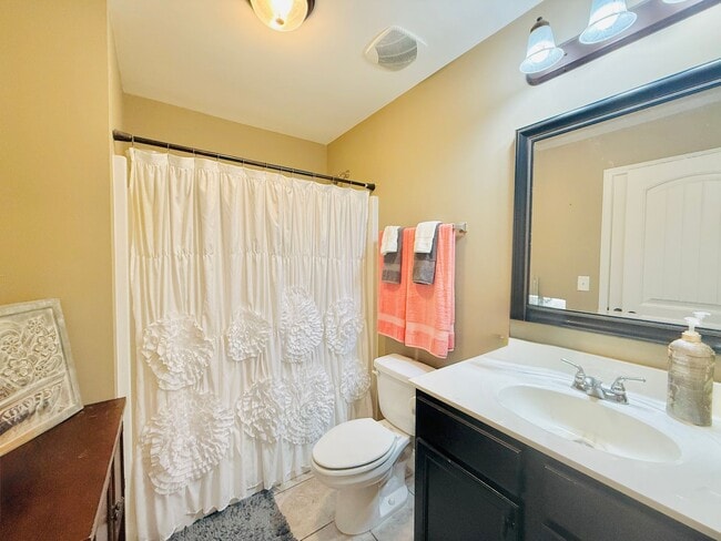 Building Photo - Black Creek Station – Just 8 Minutes from ...