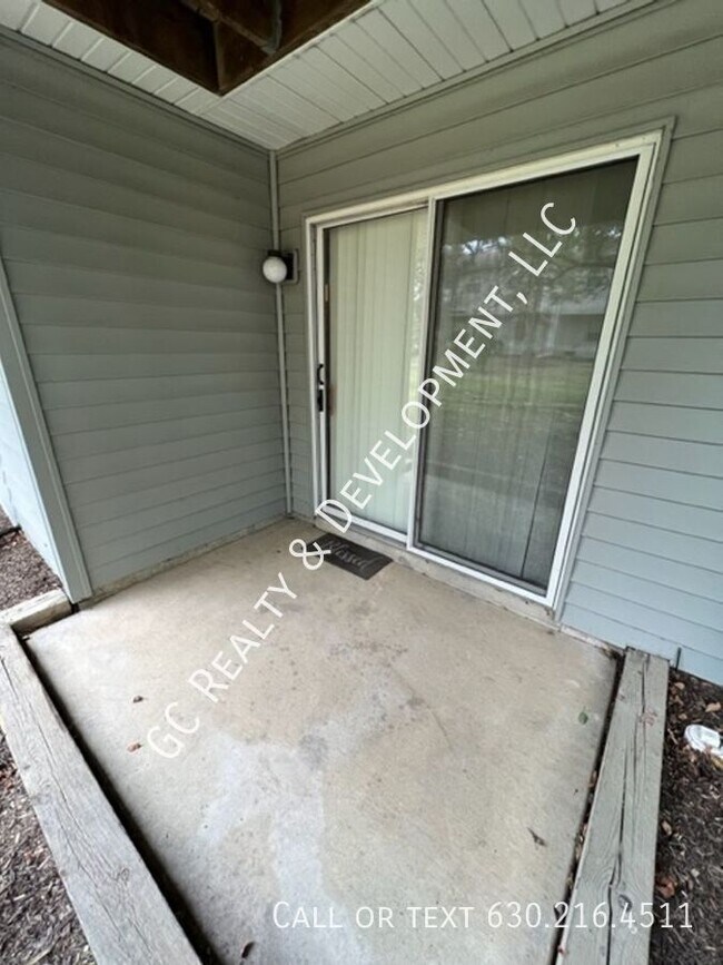 Building Photo - 47 Gant Cir