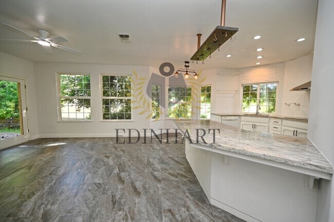 Building Photo - 21678 Eastmere Ln